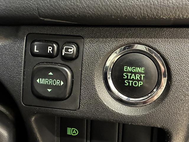 ハイエースバン スーパーＧＬダークプライム２　フローティングナビ　バックカメラ　モデリスタエアロ　衝突軽減ブレーキ　車線逸脱防止　助手席エアバック　ＡＣ１００Ｖ　オートハイビーム　オートライト　オートエアコン　プッシュスタート　フルセグテレビ（67枚目）