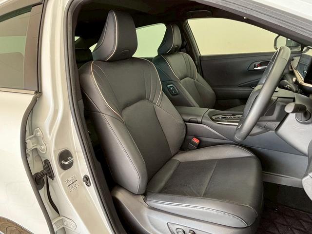 クラウンクロスオーバー Ｇ　“Ｌｅａｔｈｅｒ　Ｐａｃｋａｇｅ”　純正ナビ　パノラミックビューモニター　レーダークルーズコントロール　シートメモリー　パワーシート　ブラインドスポットモニター　シートヒーター　シートクーラー　電動リアゲート　オートハイビーム（21枚目）