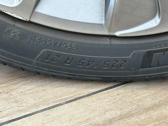 クラウンクロスオーバー Ｇ　“Ｌｅａｔｈｅｒ　Ｐａｃｋａｇｅ”　純正ナビ　パノラミックビューモニター　レーダークルーズコントロール　シートメモリー　パワーシート　ブラインドスポットモニター　シートヒーター　シートクーラー　電動リアゲート　オートハイビーム（55枚目）