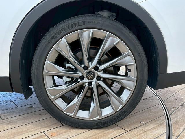 クラウンクロスオーバー Ｇ　“Ｌｅａｔｈｅｒ　Ｐａｃｋａｇｅ”　純正ナビ　パノラミックビューモニター　レーダークルーズコントロール　シートメモリー　パワーシート　ブラインドスポットモニター　シートヒーター　シートクーラー　電動リアゲート　オートハイビーム（57枚目）