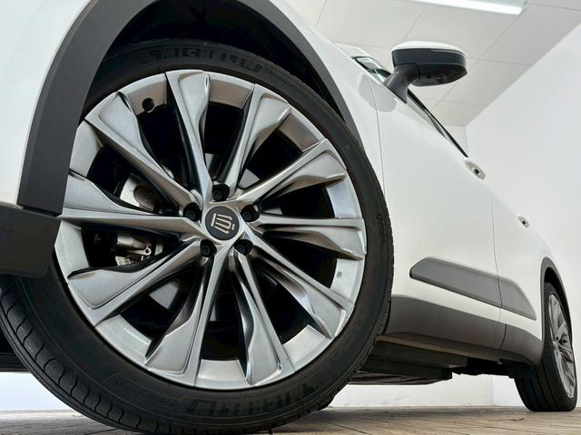 クラウンクロスオーバー Ｇ　“Ｌｅａｔｈｅｒ　Ｐａｃｋａｇｅ”　純正ナビ　パノラミックビューモニター　レーダークルーズコントロール　シートメモリー　パワーシート　ブラインドスポットモニター　シートヒーター　シートクーラー　電動リアゲート　オートハイビーム（58枚目）