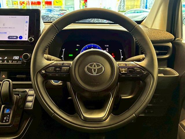 シエンタ Ｚ　純正ナビ　パノラミックビューモニター　レーダークルーズコントロール　両側電動スライドドア　ブラインドスポットモニター　シートヒーター　ステアリングヒーター　オートハイビーム　スマートキー（45枚目）