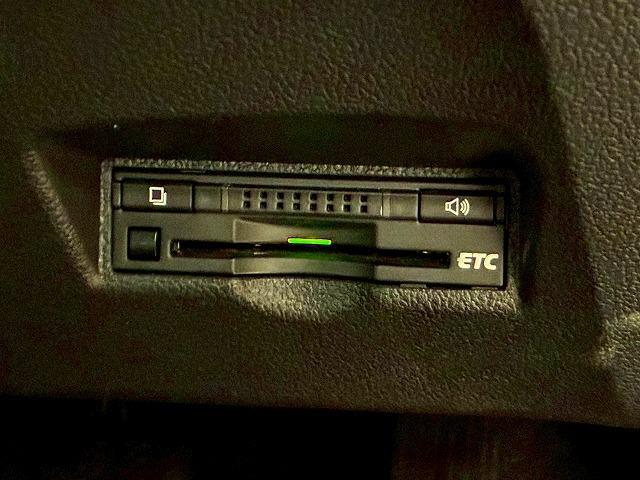 プリウス S “ツーリングセレクション” 純正ナビ バックカメラ レーダークルーズコントロール 衝突軽減ブレーキ 車線逸脱防止 オートハイビーム LEDヘッドライト フルセグテレビ Bluetooth接続 オートエアコン プッシュスタート(40枚目)