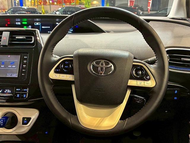 プリウス S “ツーリングセレクション” 純正ナビ バックカメラ レーダークルーズコントロール 衝突軽減ブレーキ 車線逸脱防止 オートハイビーム LEDヘッドライト フルセグテレビ Bluetooth接続 オートエアコン プッシュスタート(49枚目)