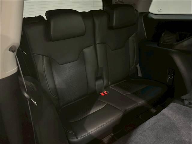 ジープ・コマンダー ロンジチュード 純正ナビ AppleCarPlay バックカメラ レーダークルーズコントロール ブラインドスポットモニター 電動リアゲート ハーフレザーシート ルーフレール 3列シート LEDヘッド 禁煙 盗難防止(11枚目)