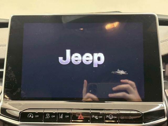 ジープ・コマンダー ロンジチュード 純正ナビ AppleCarPlay バックカメラ レーダークルーズコントロール ブラインドスポットモニター 電動リアゲート ハーフレザーシート ルーフレール 3列シート LEDヘッド 禁煙 盗難防止(29枚目)