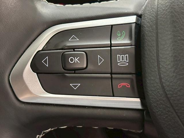 ジープ・コマンダー ロンジチュード 純正ナビ AppleCarPlay バックカメラ レーダークルーズコントロール ブラインドスポットモニター 電動リアゲート ハーフレザーシート ルーフレール 3列シート LEDヘッド 禁煙 盗難防止(38枚目)