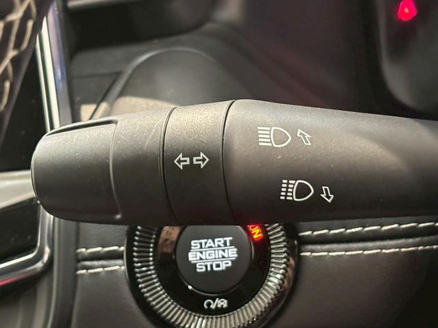 ジープ・コマンダー ロンジチュード 純正ナビ AppleCarPlay バックカメラ レーダークルーズコントロール ブラインドスポットモニター 電動リアゲート ハーフレザーシート ルーフレール 3列シート LEDヘッド 禁煙 盗難防止(39枚目)