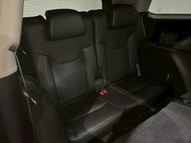 ジープ・コマンダー ロンジチュード 純正ナビ AppleCarPlay バックカメラ レーダークルーズコントロール ブラインドスポットモニター 電動リアゲート ハーフレザーシート ルーフレール 3列シート LEDヘッド 禁煙 盗難防止(43枚目)