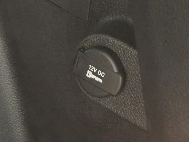 ジープ・コマンダー ロンジチュード 純正ナビ AppleCarPlay バックカメラ レーダークルーズコントロール ブラインドスポットモニター 電動リアゲート ハーフレザーシート ルーフレール 3列シート LEDヘッド 禁煙 盗難防止(53枚目)