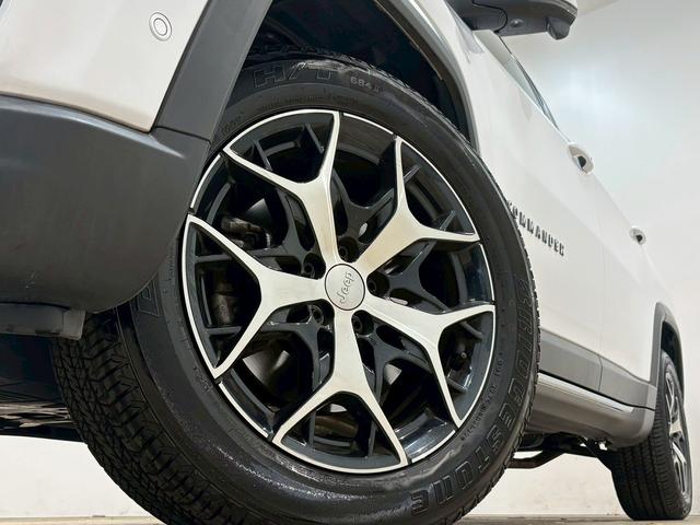 ジープ・コマンダー ロンジチュード 純正ナビ AppleCarPlay バックカメラ レーダークルーズコントロール ブラインドスポットモニター 電動リアゲート ハーフレザーシート ルーフレール 3列シート LEDヘッド 禁煙 盗難防止(58枚目)