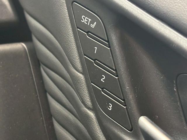 ヴェルファイアハイブリッド Z Premier ツインムーンルーフ 14型有機リアエンターテイメント パノラミックビューモニター デジタルインナーミラー ブラインドスポットモニター ヘッドアップディスプレイ 電動リアゲート シートメモリー(21枚目)