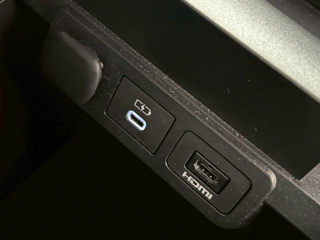 ヴェルファイアハイブリッド Z Premier ツインムーンルーフ 14型有機リアエンターテイメント パノラミックビューモニター デジタルインナーミラー ブラインドスポットモニター ヘッドアップディスプレイ 電動リアゲート シートメモリー(41枚目)