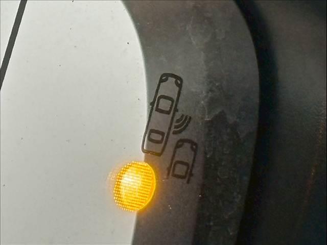 ジープ・レネゲード ナイトイーグル レーダークルーズコントロール AppleCarPlay バックカメラ クリアランスソナー 車線逸脱防止 ブラインドスポットモニター スマートキープッシュスタート Bluetooth接続可(5枚目)