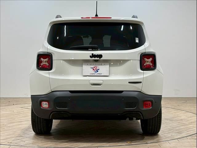 ジープ・レネゲード ナイトイーグル レーダークルーズコントロール AppleCarPlay バックカメラ クリアランスソナー 車線逸脱防止 ブラインドスポットモニター スマートキープッシュスタート Bluetooth接続可(13枚目)