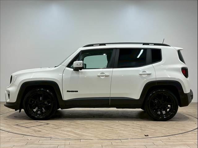 ジープ・レネゲード ナイトイーグル レーダークルーズコントロール AppleCarPlay バックカメラ クリアランスソナー 車線逸脱防止 ブラインドスポットモニター スマートキープッシュスタート Bluetooth接続可(15枚目)