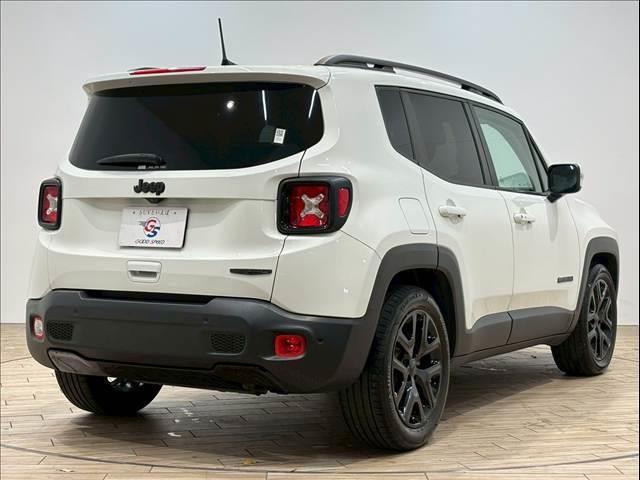 ジープ・レネゲード ナイトイーグル レーダークルーズコントロール AppleCarPlay バックカメラ クリアランスソナー 車線逸脱防止 ブラインドスポットモニター スマートキープッシュスタート Bluetooth接続可(16枚目)