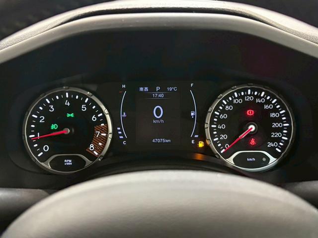 ジープ・レネゲード ナイトイーグル レーダークルーズコントロール AppleCarPlay バックカメラ クリアランスソナー 車線逸脱防止 ブラインドスポットモニター スマートキープッシュスタート Bluetooth接続可(21枚目)