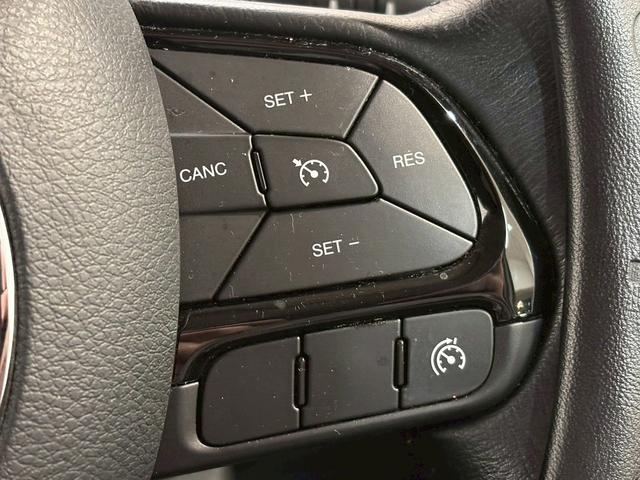 ジープ・レネゲード ナイトイーグル レーダークルーズコントロール AppleCarPlay バックカメラ クリアランスソナー 車線逸脱防止 ブラインドスポットモニター スマートキープッシュスタート Bluetooth接続可(46枚目)