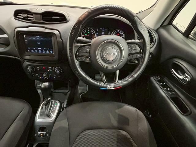 ジープ・レネゲード ナイトイーグル レーダークルーズコントロール AppleCarPlay バックカメラ クリアランスソナー 車線逸脱防止 ブラインドスポットモニター スマートキープッシュスタート Bluetooth接続可(48枚目)