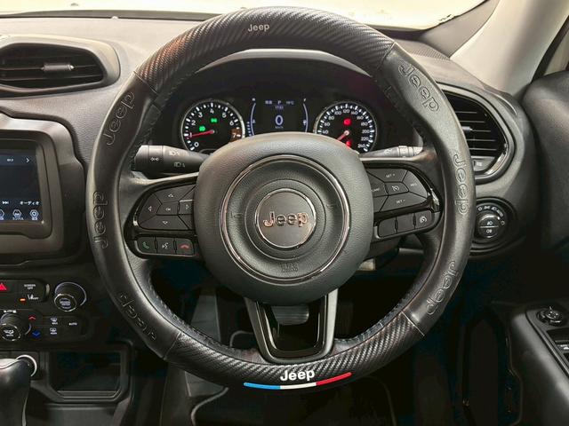 ジープ・レネゲード ナイトイーグル レーダークルーズコントロール AppleCarPlay バックカメラ クリアランスソナー 車線逸脱防止 ブラインドスポットモニター スマートキープッシュスタート Bluetooth接続可(49枚目)