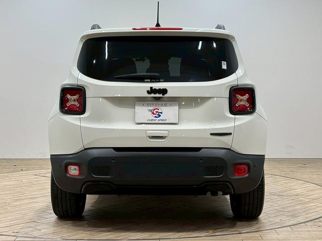 ジープ・レネゲード ナイトイーグル レーダークルーズコントロール AppleCarPlay バックカメラ クリアランスソナー 車線逸脱防止 ブラインドスポットモニター スマートキープッシュスタート Bluetooth接続可(66枚目)