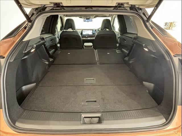 アリア B9 e-4ORCEリミテッド パノラミックビューモニター サンルーフ プロパイロット デジタルインナーミラー BOSEサウンド 電動リアゲート パワーシート シートメモリー ブラインドスポットモニター ヘッドアップディスプレイ(11枚目)