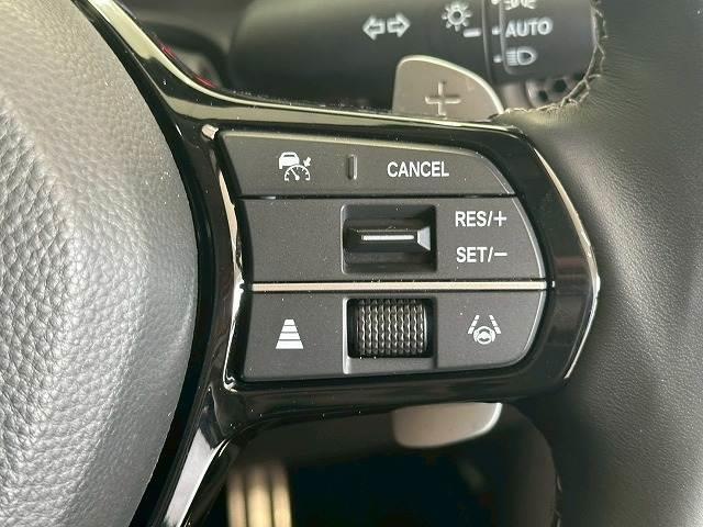 ZR-V e:HEV Z 純正ナビ アラウンドビューモニター BOSEサウンド パワーシート シートメモリー 電動リアゲート レーダークルーズコントロール 車線逸脱防止 衝突軽減ブレーキ シートヒーター ステアリングヒーター(8枚目)