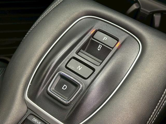 ZR-V e:HEV Z 純正ナビ アラウンドビューモニター BOSEサウンド パワーシート シートメモリー 電動リアゲート レーダークルーズコントロール 車線逸脱防止 衝突軽減ブレーキ シートヒーター ステアリングヒーター(28枚目)