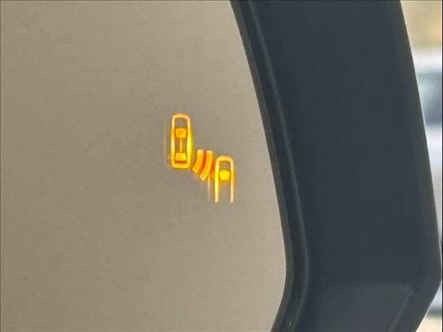 ハリアー G 純正ナビ バックカメラ デジタルインナーミラー 電動リアゲート 衝突軽減ブレーキ 車線逸脱防止 レーダークルーズコントロール ブラインドスポットモニター パワーシート オートハイビーム ETC(8枚目)