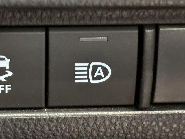 ハリアー G 純正ナビ バックカメラ デジタルインナーミラー 電動リアゲート 衝突軽減ブレーキ 車線逸脱防止 レーダークルーズコントロール ブラインドスポットモニター パワーシート オートハイビーム ETC(22枚目)