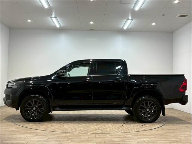 アクセスは、名神高速道路豊中ＩＣ、最寄り駅は宝塚線蛍池駅までお迎えにあがります。