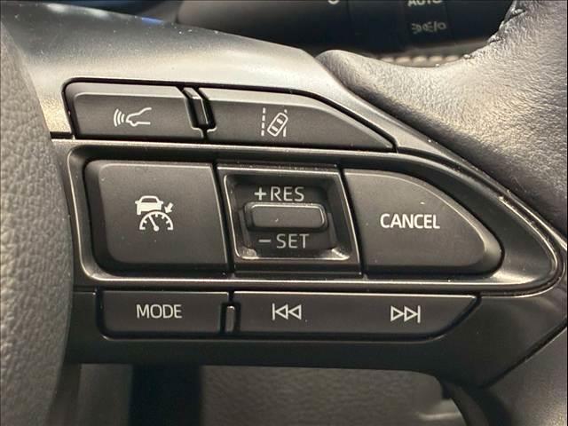 アクア Ｚ　レーダークルーズコントロール　ヘッドアップディスプレイ　ブラインドスポットモニター　パーキングアシスト　衝突軽減ブレーキ　車線逸脱防止　フルセグテレビ（5枚目）