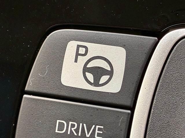 アクア Ｚ　レーダークルーズコントロール　ヘッドアップディスプレイ　ブラインドスポットモニター　パーキングアシスト　衝突軽減ブレーキ　車線逸脱防止　フルセグテレビ（8枚目）