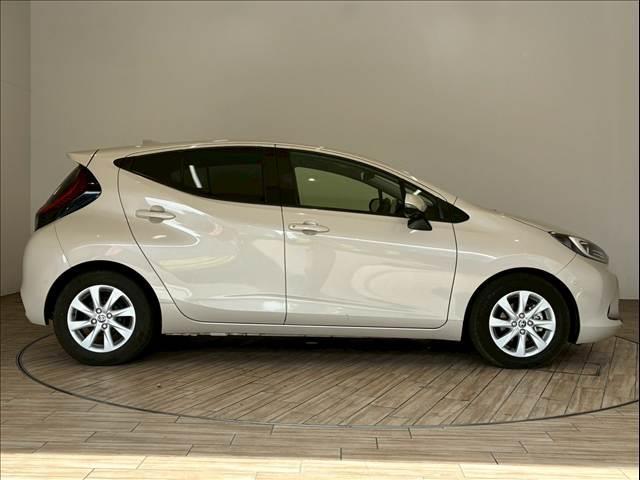 アクア Ｚ　レーダークルーズコントロール　ヘッドアップディスプレイ　ブラインドスポットモニター　パーキングアシスト　衝突軽減ブレーキ　車線逸脱防止　フルセグテレビ（14枚目）