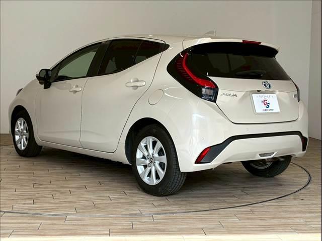 アクア Ｚ　レーダークルーズコントロール　ヘッドアップディスプレイ　ブラインドスポットモニター　パーキングアシスト　衝突軽減ブレーキ　車線逸脱防止　フルセグテレビ（17枚目）