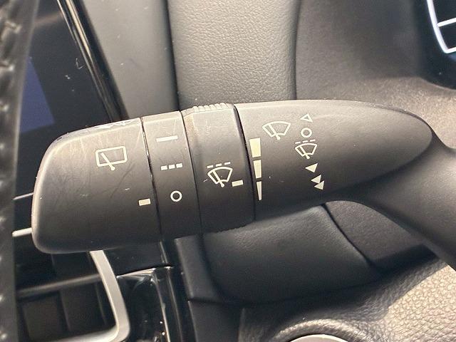 アクア Ｚ　レーダークルーズコントロール　ヘッドアップディスプレイ　ブラインドスポットモニター　パーキングアシスト　衝突軽減ブレーキ　車線逸脱防止　フルセグテレビ（26枚目）