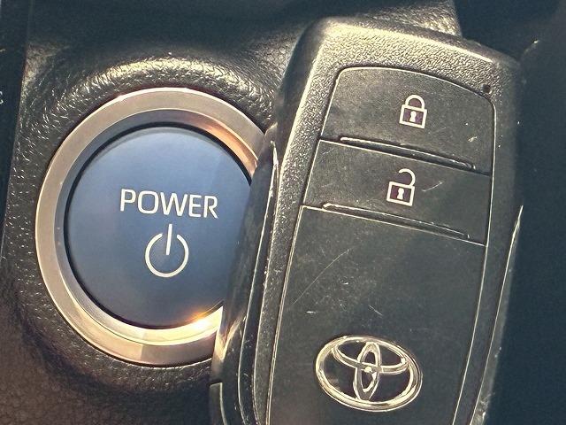 アクア Ｚ　レーダークルーズコントロール　ヘッドアップディスプレイ　ブラインドスポットモニター　パーキングアシスト　衝突軽減ブレーキ　車線逸脱防止　フルセグテレビ（28枚目）