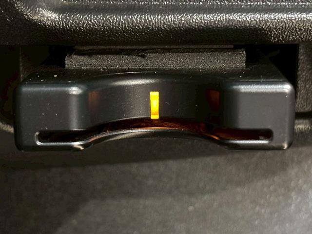 ハイエースワゴン ＧＬ　７インチナビ　パノラミックビューモニター　衝突軽減ブレーキ　車線逸脱防止　ＡＣ１００Ｖ　ＥＴＣ　オートハイビーム　スマートキー　プッシュスタート　オートエアコン　ＬＥＤヘッドライト（24枚目）