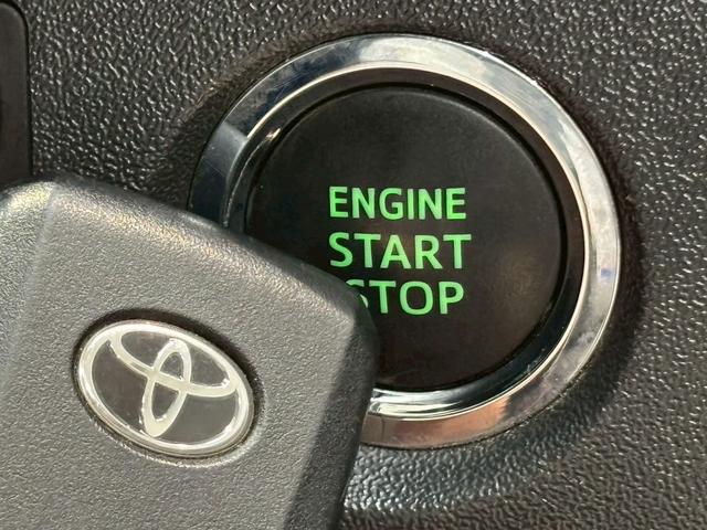 ハイエースワゴン ＧＬ　７インチナビ　パノラミックビューモニター　衝突軽減ブレーキ　車線逸脱防止　ＡＣ１００Ｖ　ＥＴＣ　オートハイビーム　スマートキー　プッシュスタート　オートエアコン　ＬＥＤヘッドライト（27枚目）