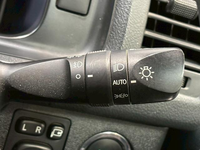 ハイエースワゴン ＧＬ　７インチナビ　パノラミックビューモニター　衝突軽減ブレーキ　車線逸脱防止　ＡＣ１００Ｖ　ＥＴＣ　オートハイビーム　スマートキー　プッシュスタート　オートエアコン　ＬＥＤヘッドライト（66枚目）