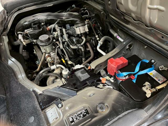ハイエースワゴン ＧＬ　７インチナビ　パノラミックビューモニター　衝突軽減ブレーキ　車線逸脱防止　ＡＣ１００Ｖ　ＥＴＣ　オートハイビーム　スマートキー　プッシュスタート　オートエアコン　ＬＥＤヘッドライト（78枚目）