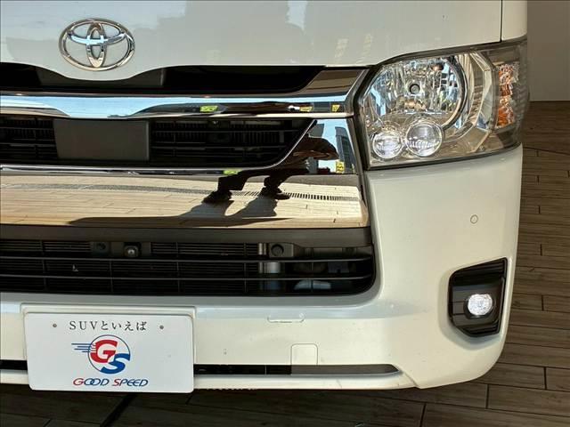 ハイエースバン スーパーＧＬダークプライム２　７インチナビ　デジタルインナーミラー　衝突軽減ブレーキ　車線逸脱防止　ＡＣ１００Ｖ　ＬＥＤヘッドライト　助手席エアバック　オートハイビーム　スマートキー　プッシュスタート　オートライト（19枚目）