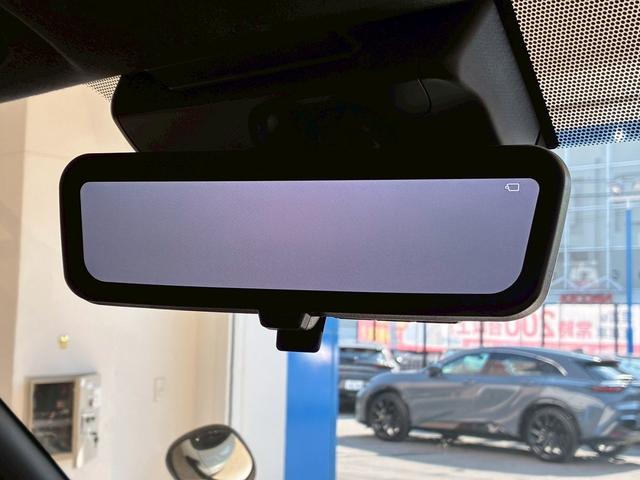 ハイエースバン スーパーＧＬダークプライム２　７インチナビ　デジタルインナーミラー　衝突軽減ブレーキ　車線逸脱防止　ＡＣ１００Ｖ　ＬＥＤヘッドライト　助手席エアバック　オートハイビーム　スマートキー　プッシュスタート　オートライト（28枚目）