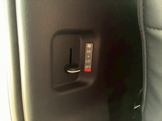 ハイエースバン スーパーＧＬダークプライム２　７インチナビ　デジタルインナーミラー　衝突軽減ブレーキ　車線逸脱防止　ＡＣ１００Ｖ　ＬＥＤヘッドライト　助手席エアバック　オートハイビーム　スマートキー　プッシュスタート　オートライト（43枚目）