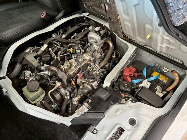 ハイエースバン スーパーＧＬダークプライム２　７インチナビ　デジタルインナーミラー　衝突軽減ブレーキ　車線逸脱防止　ＡＣ１００Ｖ　ＬＥＤヘッドライト　助手席エアバック　オートハイビーム　スマートキー　プッシュスタート　オートライト（58枚目）