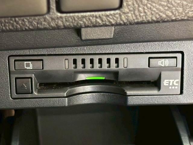 アルファード Ｘ　純正ナビ　バックカメラ　両側電動スライドドア　レーダークルーズコントロール　車線逸脱防止　衝突軽減ブレーキ　ＥＴＣ　ＬＥＤヘッドライト　スマートキー　プッシュスタート（8枚目）