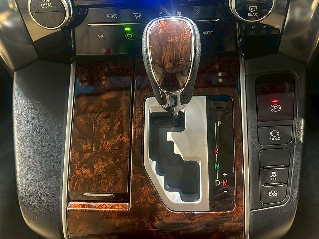 アルファード Ｘ　純正ナビ　バックカメラ　両側電動スライドドア　レーダークルーズコントロール　車線逸脱防止　衝突軽減ブレーキ　ＥＴＣ　ＬＥＤヘッドライト　スマートキー　プッシュスタート（30枚目）