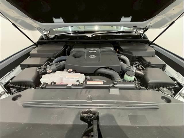 ランドクルーザー ＺＸ　モデリスタエアロ　モデリスタフェンダーガーニッシュ　サンルーフ　ルーフレール　ＪＢＬサウンド　リアエンターテイメント　ヘッドアップディスプレイ　ブラインドスポットモニター　純正ナビ　パノラミックビュー（20枚目）