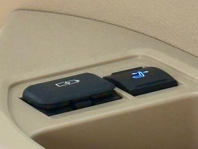 ランドクルーザー ＺＸ　モデリスタエアロ　モデリスタフェンダーガーニッシュ　サンルーフ　ルーフレール　ＪＢＬサウンド　リアエンターテイメント　ヘッドアップディスプレイ　ブラインドスポットモニター　純正ナビ　パノラミックビュー（59枚目）